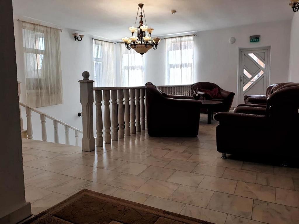 Hotel Marion Dumbraveni  Luaran gambar
