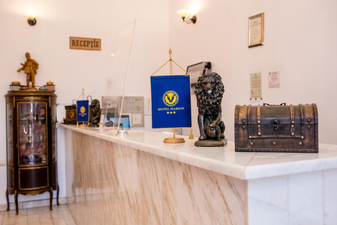 Hotel Marion Dumbraveni  Luaran gambar